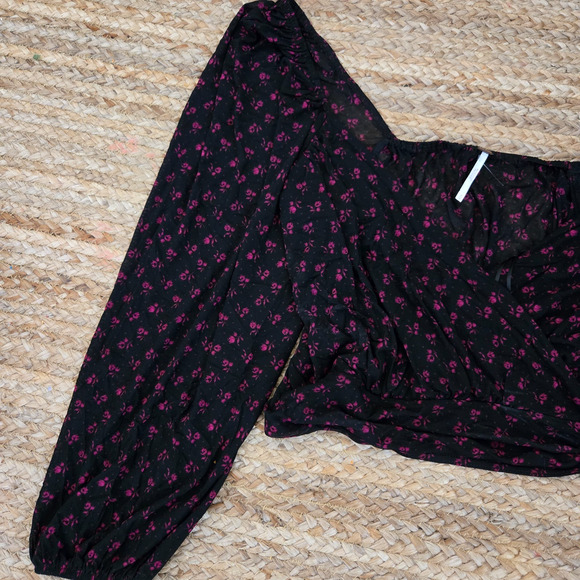 Free People Black Purple Floral Twist Front Blouse Womens M Boho‎ Sheer Sleeve - Picture 3 of 7